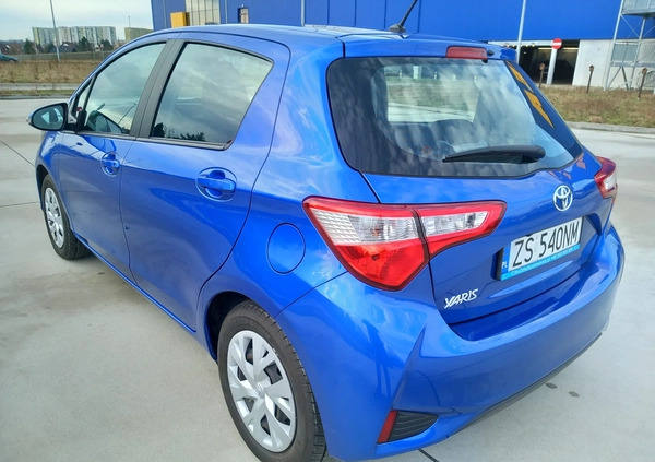 Toyota Yaris cena 59900 przebieg: 22000, rok produkcji 2020 z Szczecin małe 596